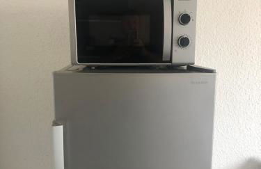 Cannes Marina Résidence Le Surcouf - Studio de 28m2 au 10ème étage avec piscine, terrasse, parking, vue montagne et port : Mandelieu-La Napoule - Foto 11