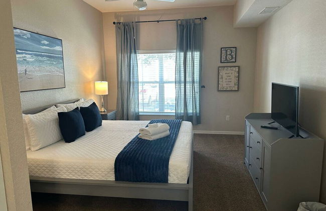 Charming Townhouse Near Disney - Photo 12