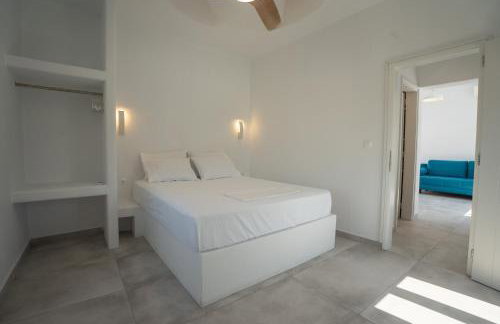 Traditional White House2 - Photo 6