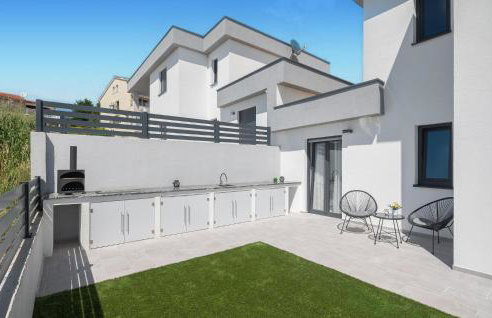 3 Bedroom Amazing Home In Musales - Photo 9