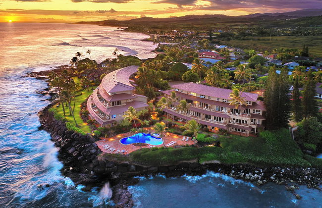 Whalers Cove Oceanfront Resort - Photo 1