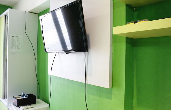 Compact Studio Room The Jarrdin Cihampelas Apartment - Photo 17