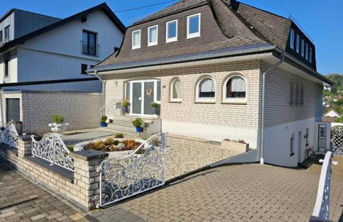 A large Fully Furnished Private Apartment - Foto 3