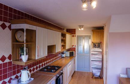 The Snug, ideal for sporting events and city breaks, hidden nook in the Heart of Newcastle, with parking, Wifi, Smart Tv, close to all local travel links - Foto 37