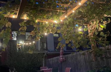 Enchanting Brownstone with a magical garden - Foto 15