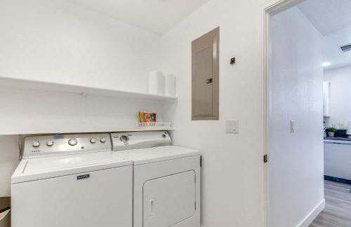 Lake Powell Views Adobe Townhome with Patio - Foto 21