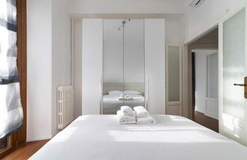 Moderno bilocale vicino Aeroporto Linate Self check-in 24h & WiFi veloce - Photo 1