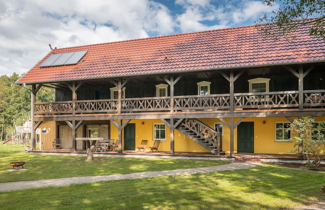 Adelinenhof - Foto 1