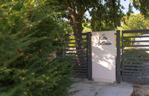 Villa Toni - Photo 2