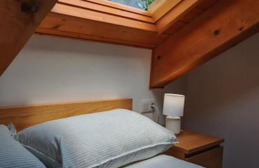 Chimenea y cocina moderna, encanto rústico con confort - Aüt 3 - Foto 33