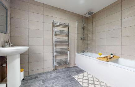 Modernised 3-bedroom Blackburn townhouse sleeps 6 - Foto 24