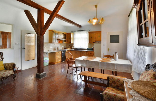 Holiday Home With Fireplace and Private Garden - Photo 15