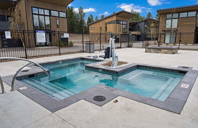 Whitefish All Seasons Getaway - Photo 11