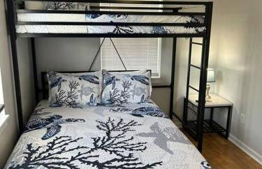 Bay Breeze Bliss-Hot Tub, Bar and Canal 5mi to Beach - Foto 25