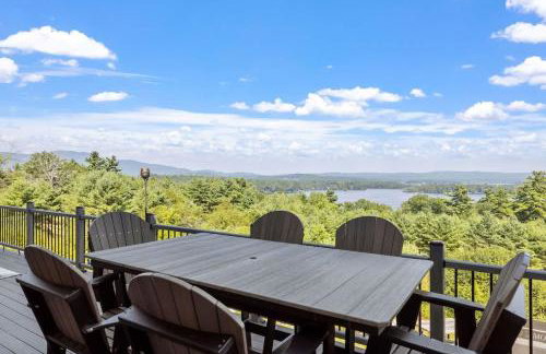 Lakeside Luxury Retreat with Winnipesaukee Views - Foto 12