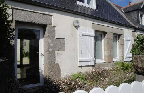 Maison bretonne avec une jolie cour fermée et fleurie avec WIFI à TREBEURDEN - Réf 679 - Foto 16