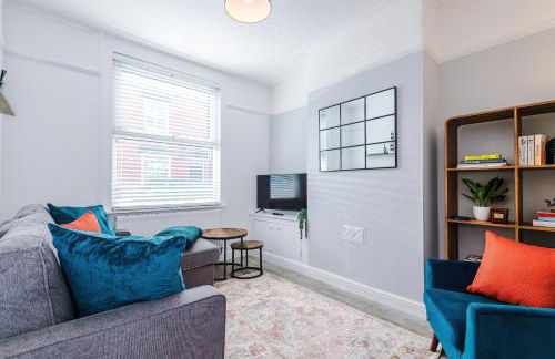 Serene & Contemporary Hoole House - Photo 11