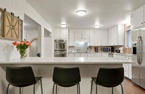 Unforgettable Stay HOT TUB and Fire Pit and 4 Miles to DT Denver - Foto 6