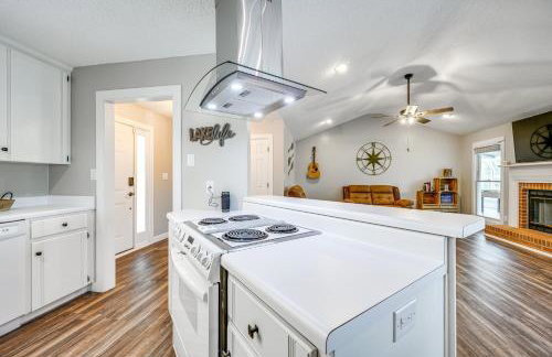 Lakefront Milledgeville Home with Private Dock! - Foto 13