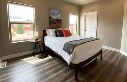 Timber & Tin F 2Bed 2Bath w Pool & Rooftop Deck - Foto 6