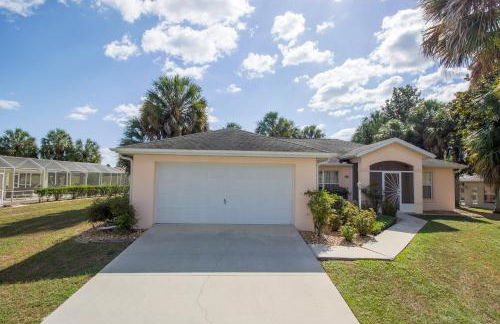 Van Ness Poolhome - Lake access 2mi - Photo 2