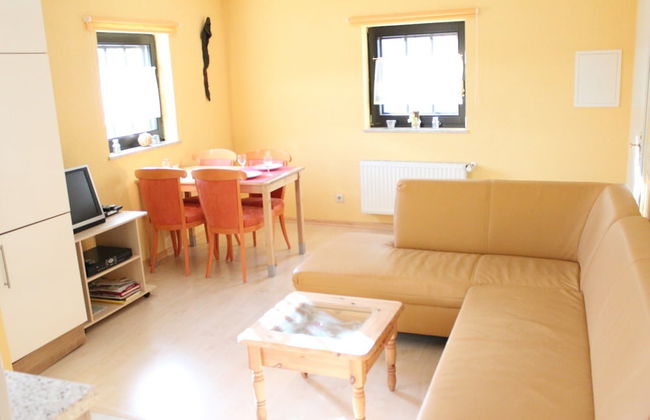 A Modern Apartment in the Hunsruck Region's Romantic Drohn Valley - Photo 26