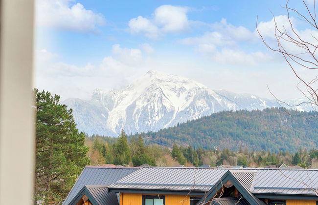 Embrace Serenity Luxe 2BR Suite - Photo 71