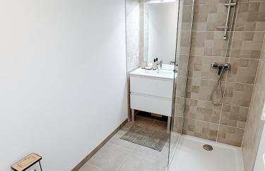 Aya - Renovated air-conditioned duplex with garden - Photo 20
