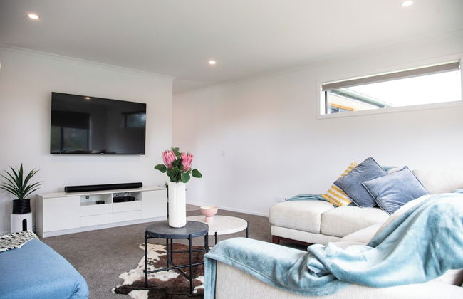 The Mackinnon - Photo 10