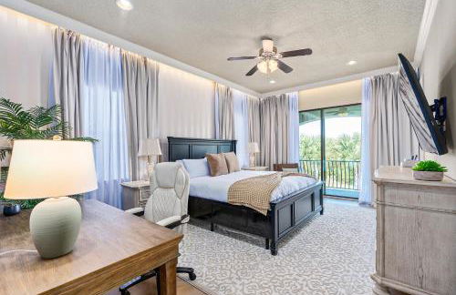 Luxury Resort Family Home Professionally Furnished Ultra Comfortable beds Epic Mario Game Room Themed Bedrooms Heated Pool and Spa Outdoor Grill Golf Course View - Foto 30