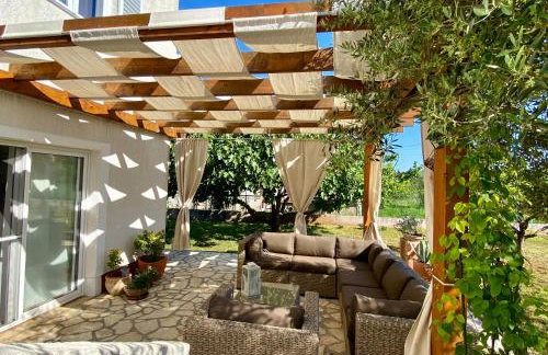 Beautiful island house Ugljan - Photo 1