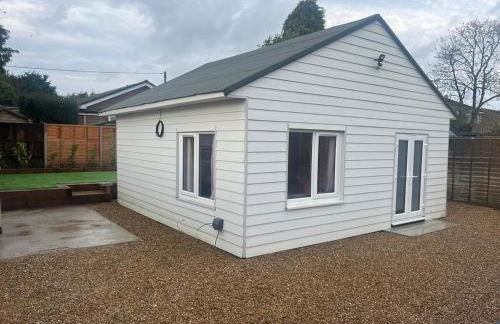 Adorable Self Contained detached annexe - Foto 6