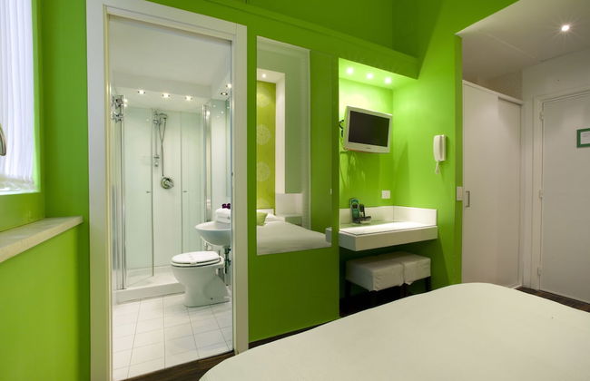 Sorrento Apartments ONE - Photo 6