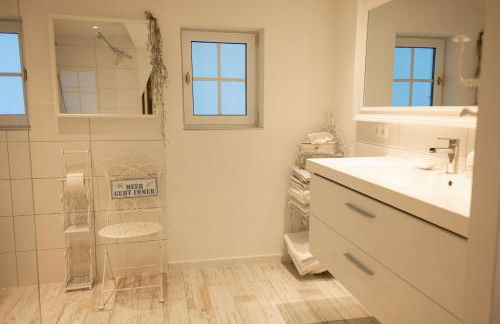 Meer Weiss - Foto 28