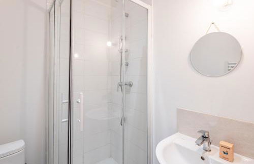 M022 studio avec balcon proche de la gare - Foto 5