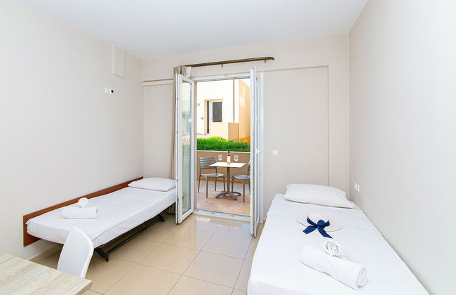 Theo Star Beach Hotel - Photo 68