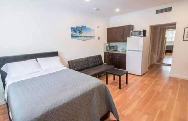 Hallandale Studio in Hallandale Beach - Foto 1