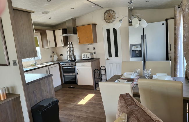 2br-sleeps6-fireplace-parking-patio-seaside - Foto 4