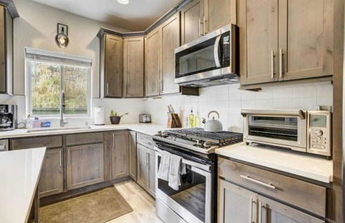 4BD Home w Rooftop Patio Fire Pit & Mountain Views - Foto 10