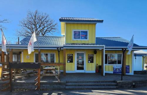 Immerse in Luxury Grand 5BR Lakefront Haven Views - Foto 42