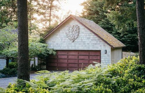 Luxe Beachfront, Hot Tub, Kayaking, Walk to Town - Foto 43