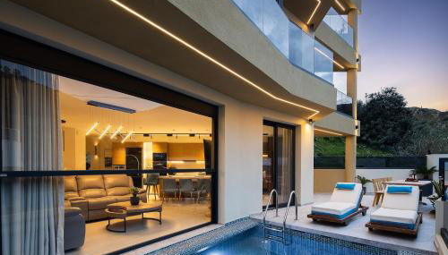 Elmima Luxury Villa - Photo 2, sunbed