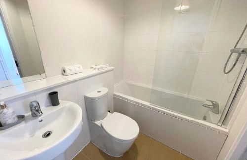 Blue Sky Apartments @Wallis Square, Farnborough - Foto 97