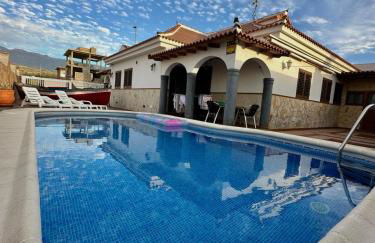 CASA CON PISCINA EN TENERIFE - VISTA MAR Y EL TEIDE - Foto 1