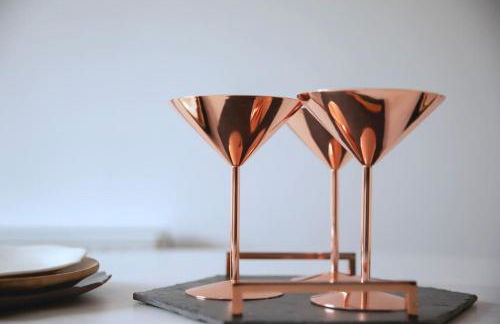 Adeluxe Home - Luxury 2 Bedroom Entire House with Free WiFi, Disney, Netflix and Amazon Prime Included - Foto 11