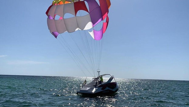 Triple Wave Experience: Catamaran - Parasailing - Banana Boat - Foto 2
