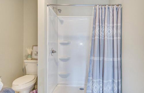 Spacious Oswego Home 6 Mi to Fort Ontario! - Foto 14