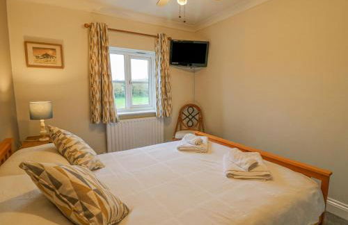 Knapp Cottage - Photo 17