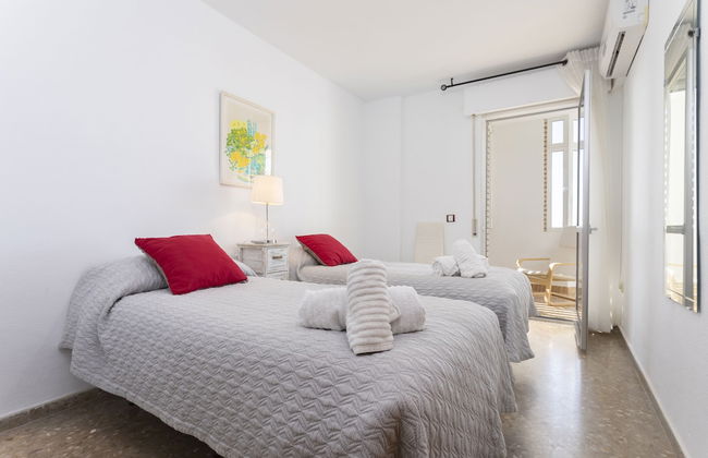 Rentcostadelsol Malaga-El Palo - Photo 2