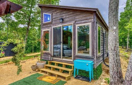 Gorgeous Tiny House with Indoor and Outdoor Lounging Space in Alabama - Foto 1